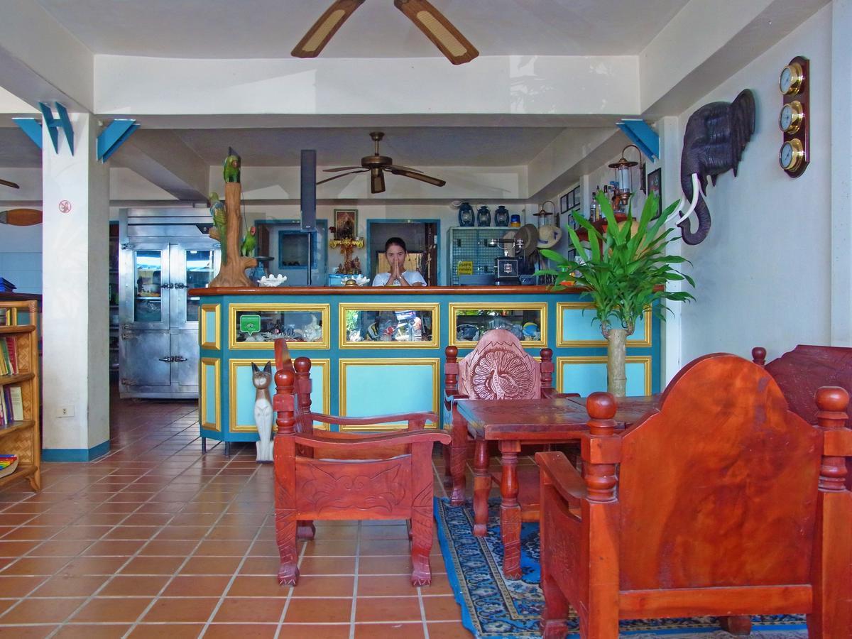 Niku Guesthouse Patong Exteriör bild