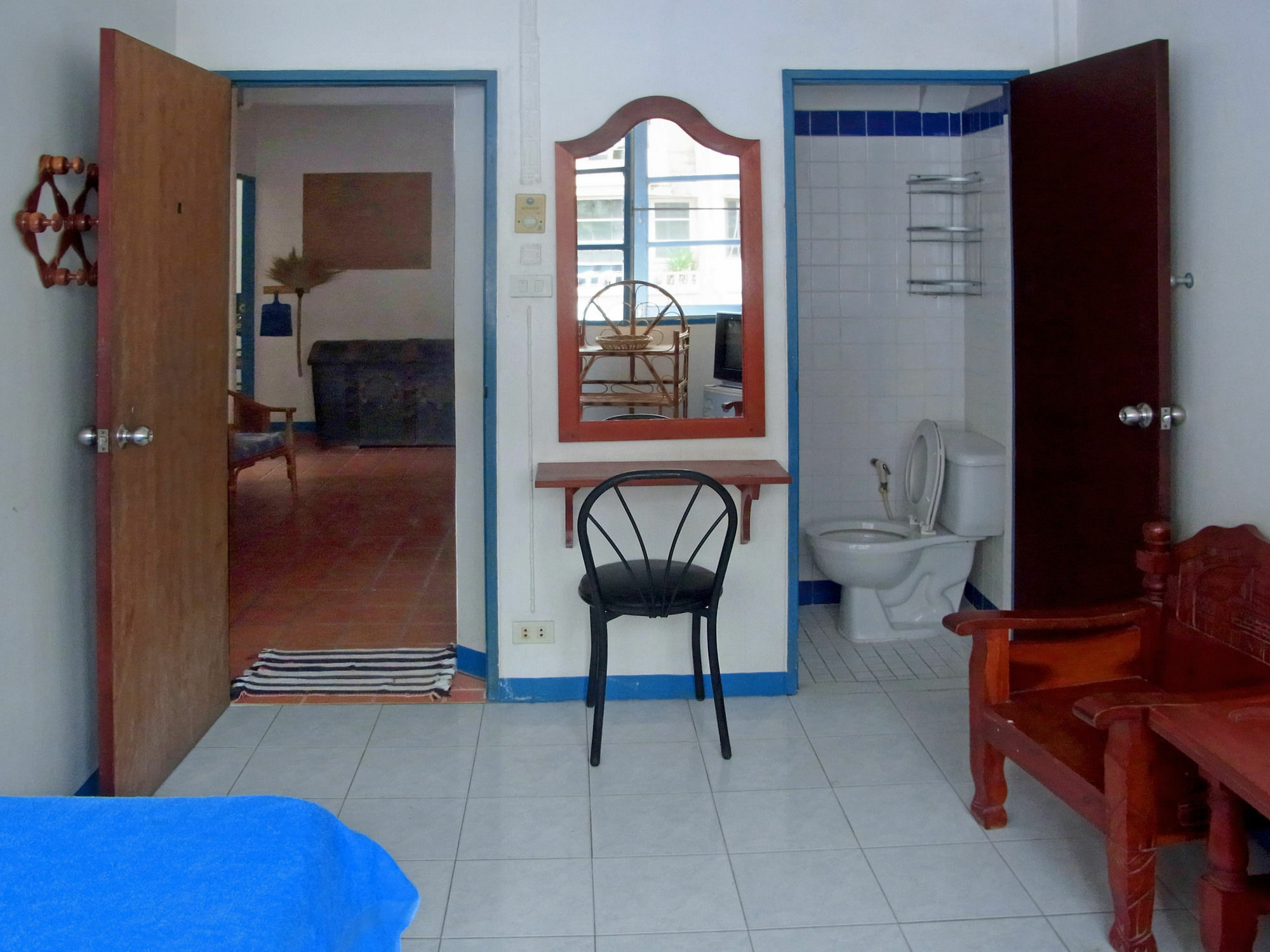 Niku Guesthouse Patong Exteriör bild