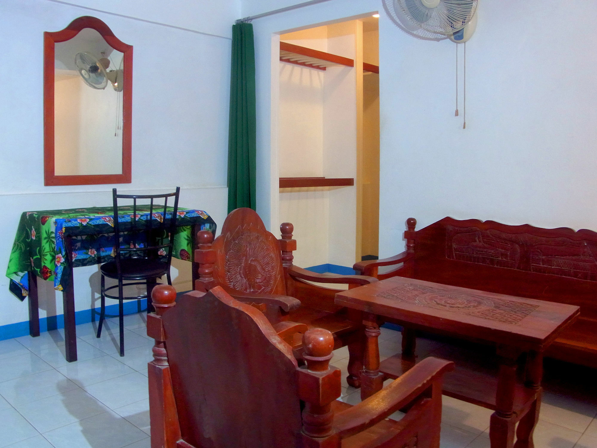 Niku Guesthouse Patong Exteriör bild